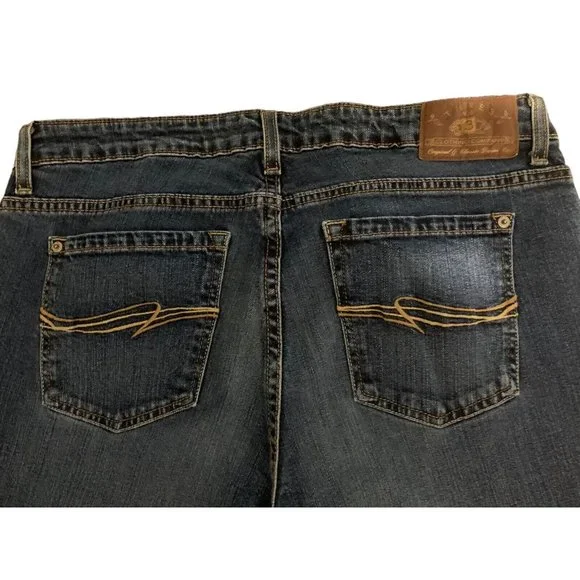 Thre3 Clothing Co Bootcut Leg Jeans Women's Size 14 Blue Mid Rise - Picture 3 of 5